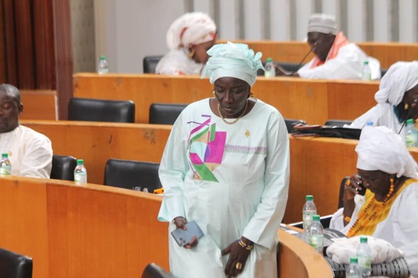Assemblée: Les députés de Benno demandent à Mimi Touré de démissionner…