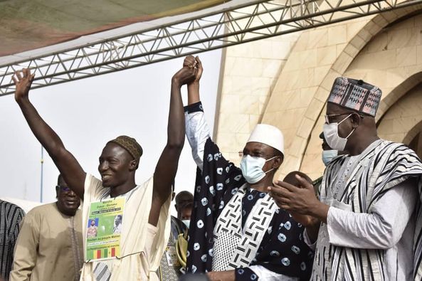 Dakar-Bamako : après 39 jours de marche, le Premier ministre malien accueille les « fous du panafricanisme »