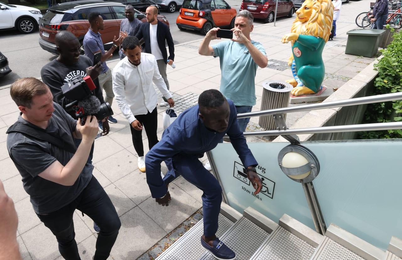 Bayern : Sadio Mané est arrivé à Munich pour passer sa visite médicale