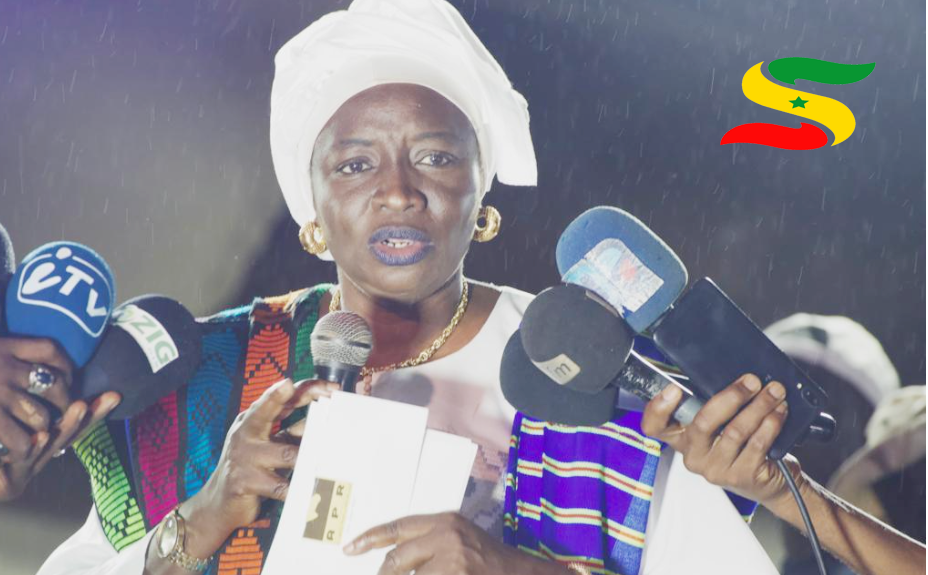 Mimi Touré déballe : « Le PDS est dans des négociations avancées avec Macky Sall »